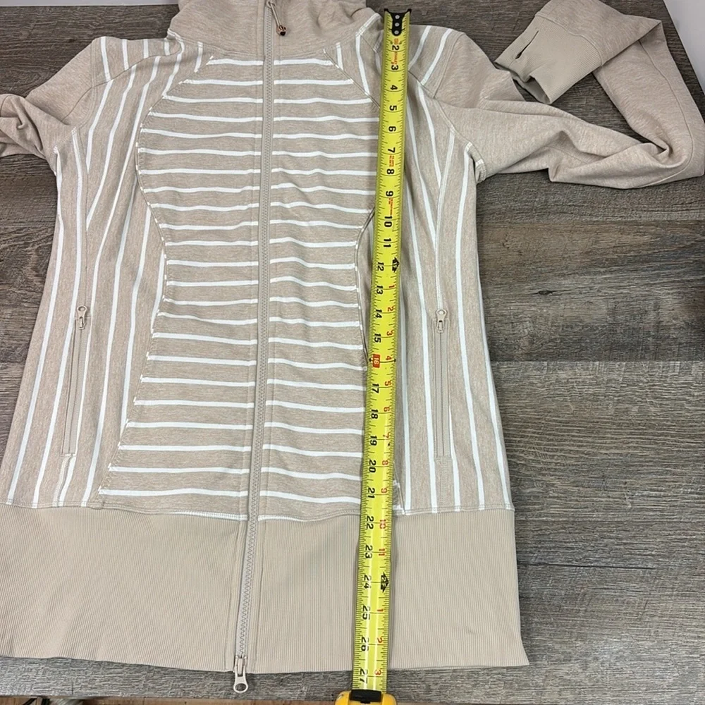 Lululemon Nice Asana Jacket -Deauville Stripe Heathered Cashew/White Size 10